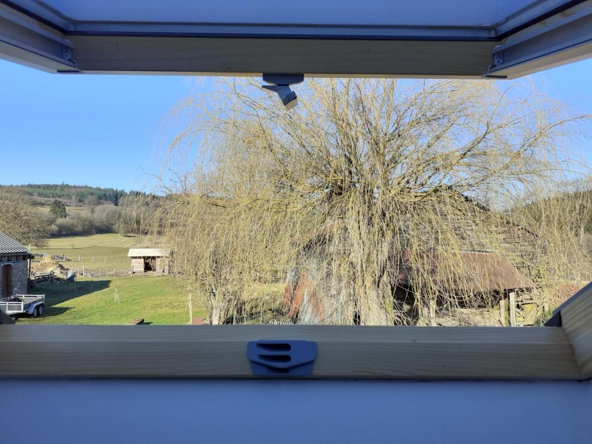 Le Repos Du Nomade B&B 7 Personnes Manhay Exterior foto